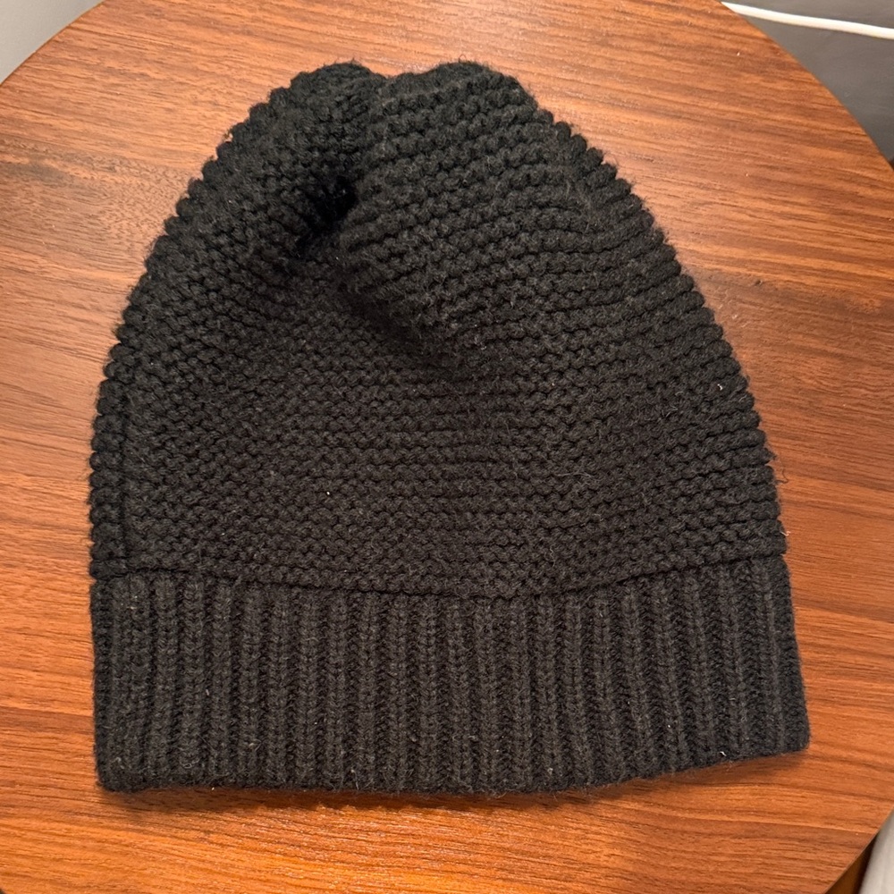 The North Face Classic Black Beanie - Picture 3 of 3